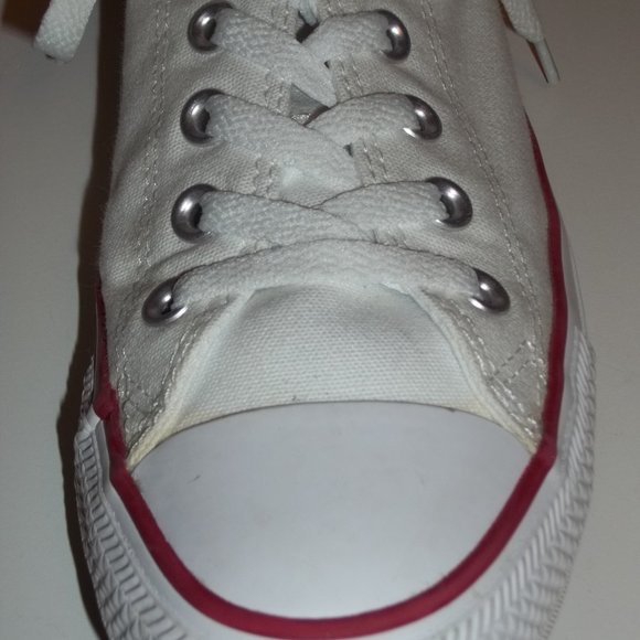 Converse All Star Chuck Taylor Classic Low Top White Sneakers Mens- 7 Womens- 9 - Picture 6 of 12